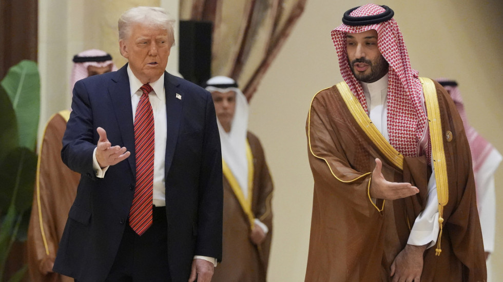 Tramp i Saudijska Arabija: Vojno-tehnološke investicije umesto vojnih baza