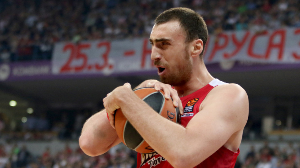 Nikola Milutinov potpisao novi trogodišnji ugovor sa Olimpijakosom