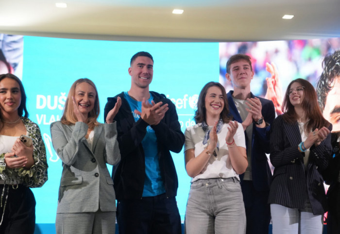 (FOTO) Reprezentativac Srbije Dušan Vlahović postao ambasador UNICEF u podršci mentalnom zdravlju dece i mladih
