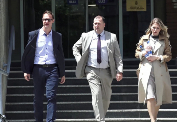 (VIDEO) Doktor iz Rume, optužen za akušersko nasilje, negirao krivicu: Žalio se na uslove u bolnici i odnos babica