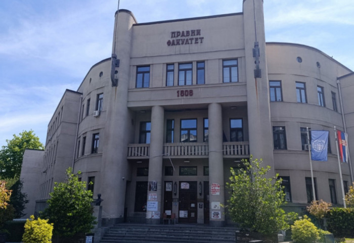 Nastavno-naučno veće Pravnog fakulteta usvojilo odluku da ispitni rokovi počnu od 9. avgusta