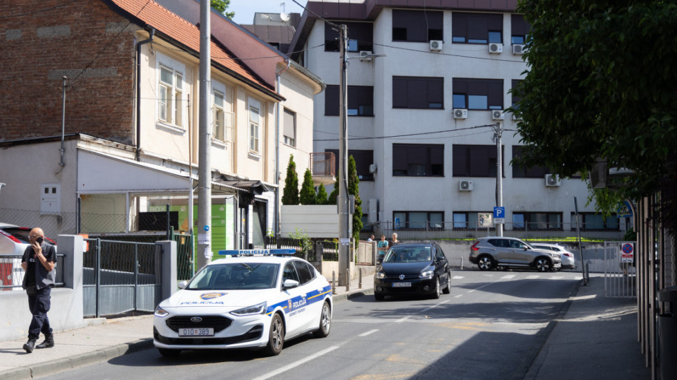 (FOTO) USKOK u zagrebačkoj bolnici: U velikoj akciji desetoro uhapšeno zbog sumnje na korupciju, među njima lekari