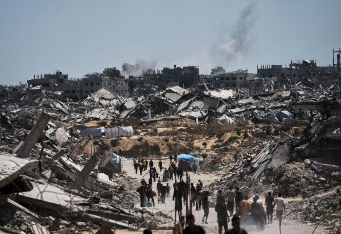 Palestinci tvrde: Izraelski tenkovi ubili 59 ljudi u Gazi dok su pokušavali da dobiju humanitarnu pomoć