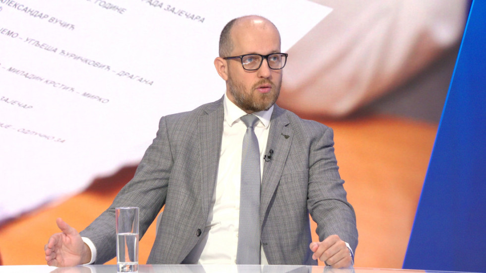 (VIDEO) Analitičar: SNS skrenuo udesno i izgubio proevropsko krilo, studenti uspeli da mobilišu izborne apstinente