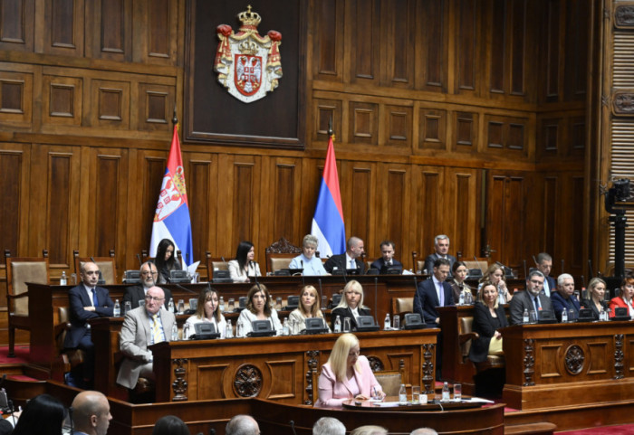 Završena sednica Skupštine: Poslanici raspravljali o alimentacionom fondu i medijskim zakonima, tema i lokalni izbori