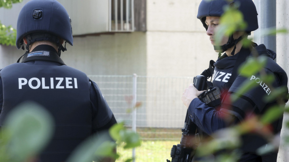 Austrijska policija: Napadač iz škole bio povučen, opsednut onlajn igricama