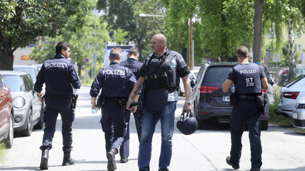 Osumnjičeni za masakr u Gracu legalno posedovao oružje: Među 11 ubijenih dvoje poreklom iz BiH i devojka sa Kosova