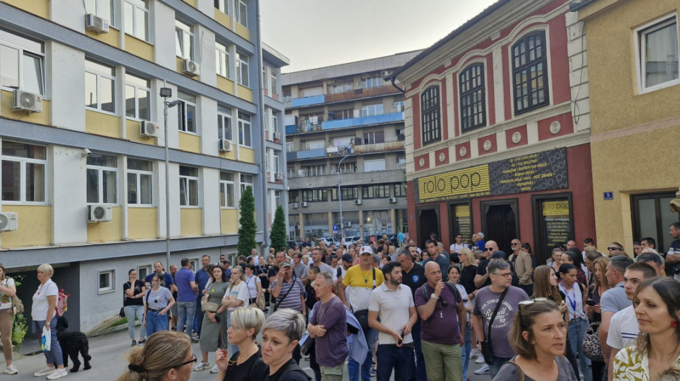 Sedmorica Užičana puštena na slobodu, još dvojici određen kućni pritvor: MUP izrazio zabrinutost
