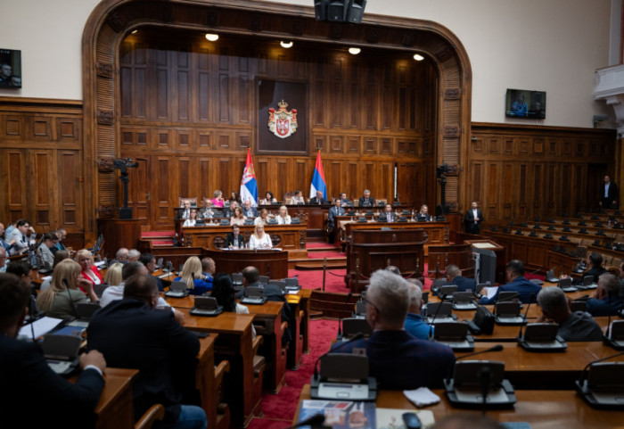 (FOTO) Završena sednica Skupštine Srbije: Nastavak zasedanja u ponedeljak u 10 časova