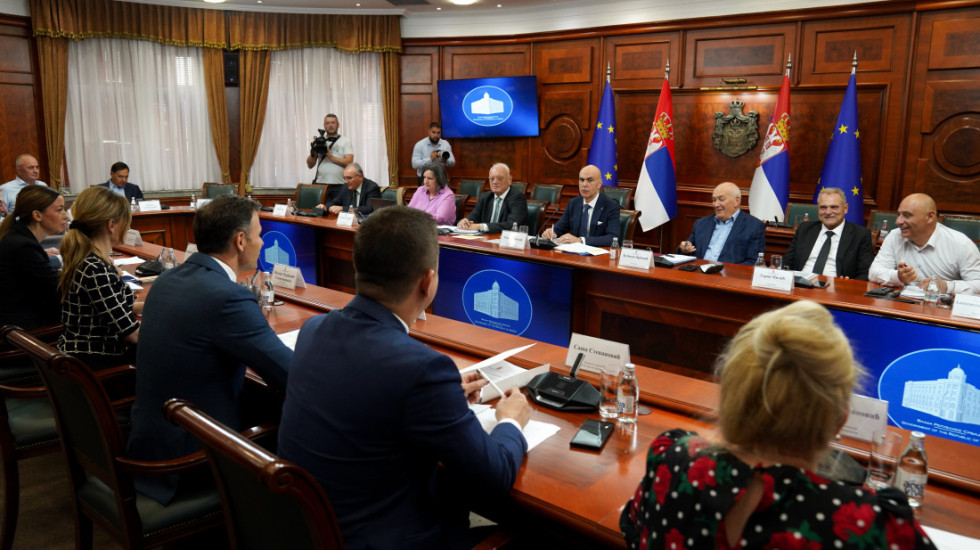 U Vladi Srbije održani pregovori o povećanju minimalne zarade