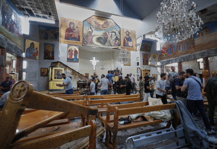 (FOTO) Broj ubijenih u napadu bombaša samoubice u crkvi Svetog Ilije u Damasku porastao na 20, 52 osobe povređene