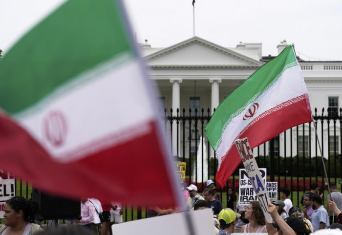 SAD uvele nove sankcije za više od 115 entiteta povezanih sa Iranom