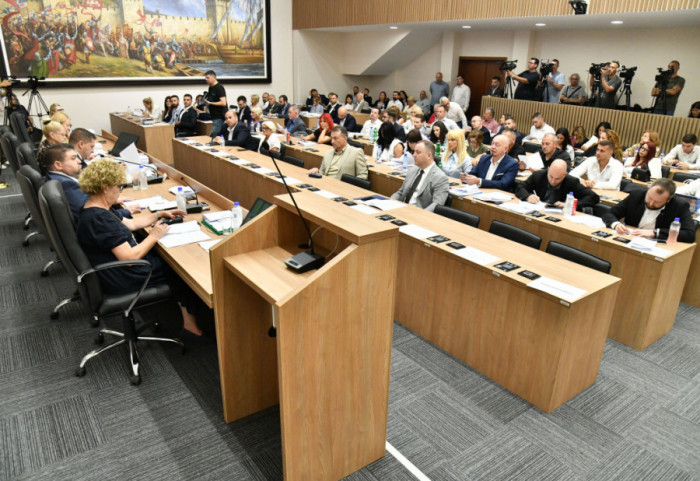 (FOTO) Skupština Beograda usvojila rebalans budžeta za 2025. godinu, predviđeno 204 milijarde dinara