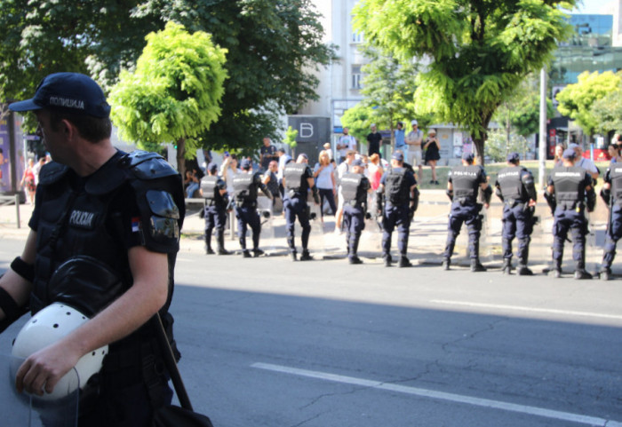 (VIDEO) MUP: Sve blokade uklonjene, privedeno 18, izvršena provera identiteta 800 osoba