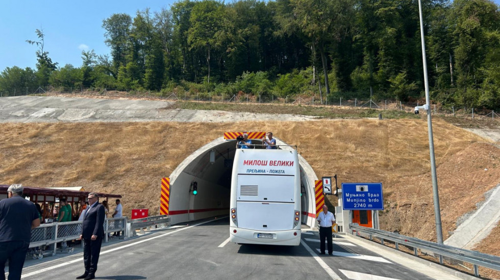 (VIDEO) Otvorena saobraćajnica Pakovraće–Požega, od nedelje u 12 za građane: "Najteža deonica auto-puta u Srbiji ikada"
