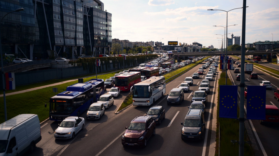 AMSS: Putnička vozila na prelazima čekaju od 30 do 60, teretnjaci 120 minuta