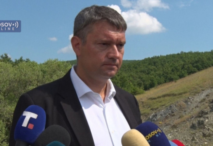 Priveden pomoćnik direktora Kancelarije za KiM posle pomena u Orahovcu