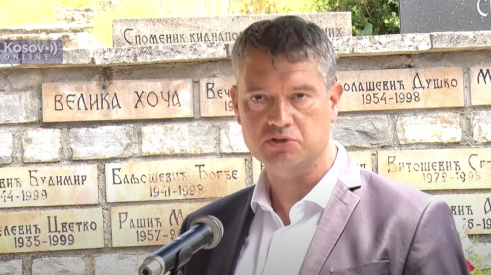 EU: Pratimo slučaj Igora Popovića, svaka mera lišavanja slobode mora da bude opravdana