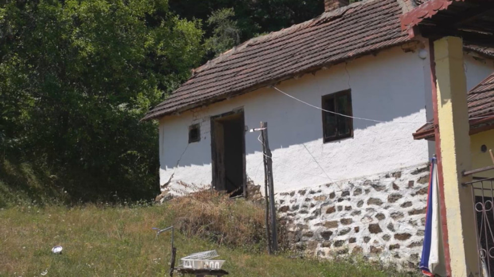 (FOTO) Tragedija kod Bajine Bašte: Ubio bivšu suprugu i sina (7), a zatim izvršio samoubistvo