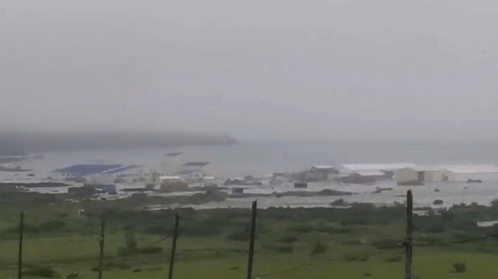 (VIDEO) Cunami pogodio Aljasku, Havaje i Severo-Kurilsk: Talasi do tri metra, situacija stavljena pod kontrolu