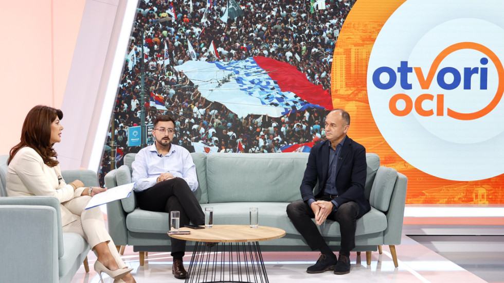 (VIDEO) Tenzije u Novom Pazaru: Vuletić upozorava na politizaciju sukoba, Obrknežev brani postupke vlasti