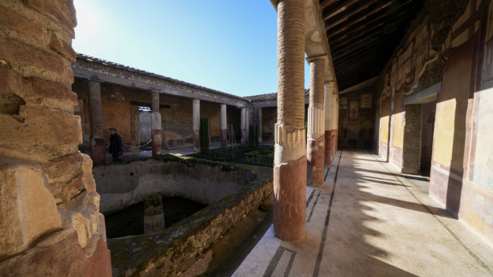Posle erupcije vulkana Vezuvio ljudi su se vratili da žive u ruševinama Pompeje, otkrili arheolozi