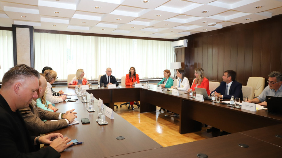 Počinje s radom Radna grupa za unapređenje Zakona o porodičnom nasilju, u fokusu prevencija i efikasnija zaštita žrtava