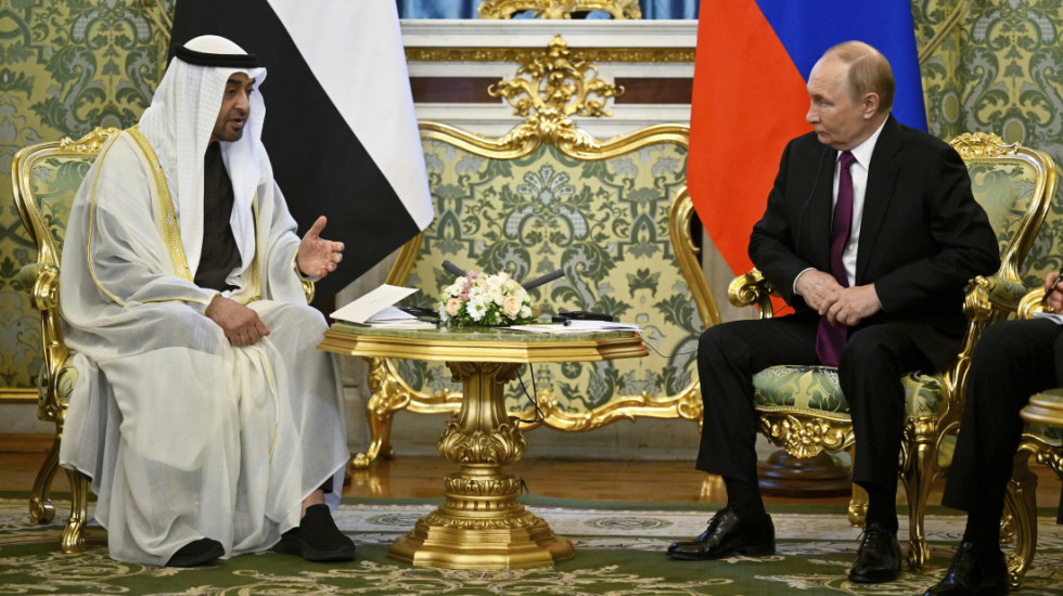 (FOTO) Putin i Bin Zajed razgovarali u Kremlju o ekonomiji, investicijama i situaciji na Bliskom istoku