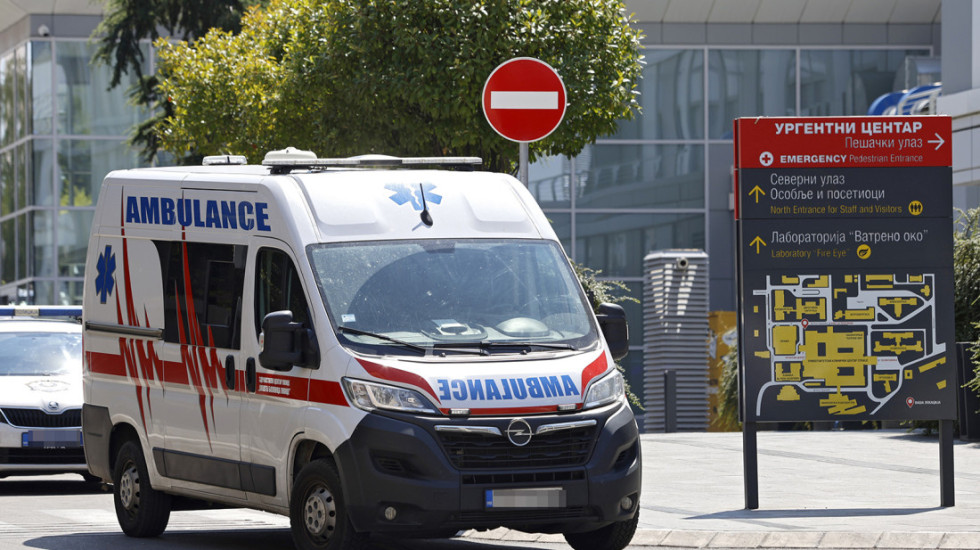 Devojčica (13) udarena na pešačkom prelazu, prevezena na Institut za majku i dete