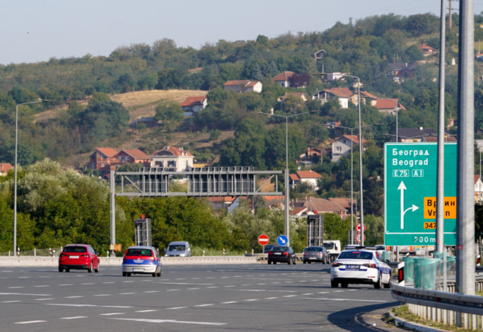 AMSS: Na granicama nema gužvi, oprez zbog mokrih kolovoza