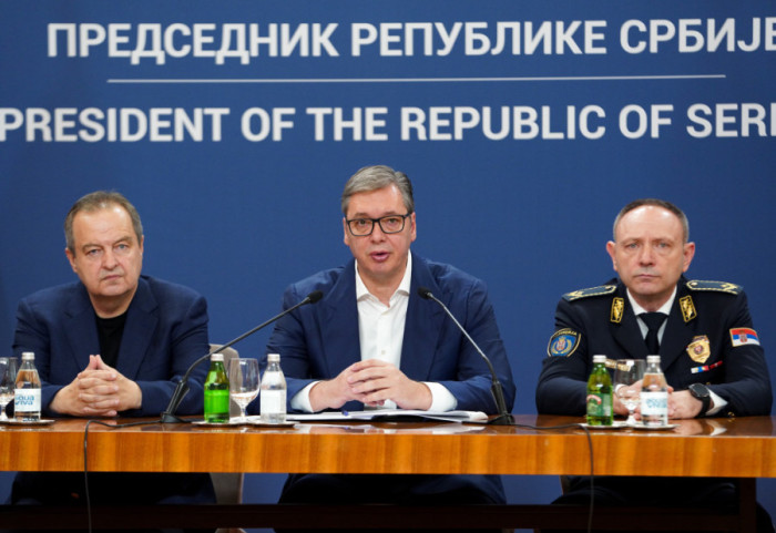 Vučić: Ne razmatramo uvođenje vanrednog stanja, ali pitanje je dana kada će nekog da ubiju