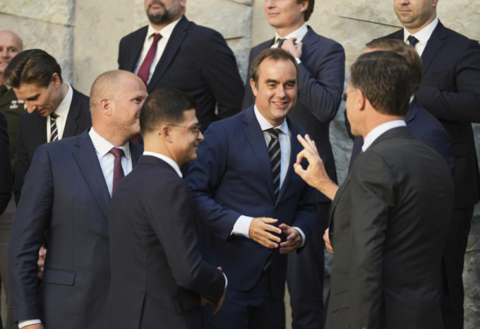 Od Makronovog "specijalca" do premijerske fotelje: Ko je Sebastijan Lekornu, novi predsednik francuske vlade