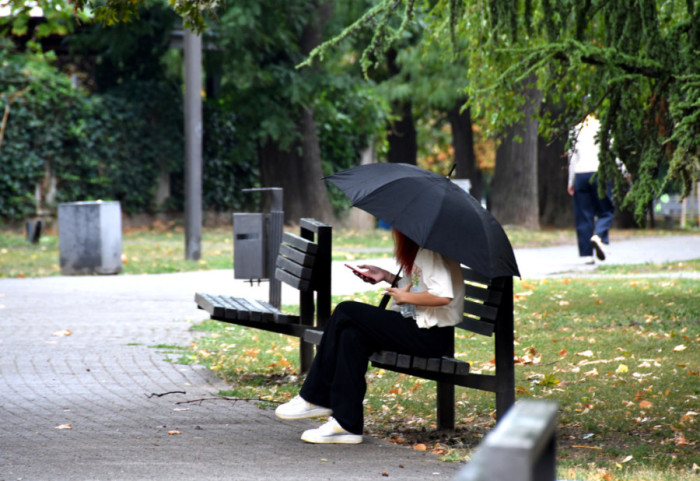 U Srbiji oblačno i svežije vreme, padavine u prepodnevnim časovima
