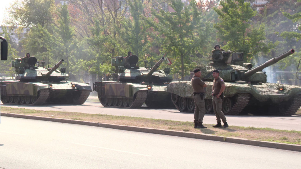 (VIDEO) Vojni analitičar za Newsmax Balkans: Vojne parade služe da se pokaže jačina oružanih snaga