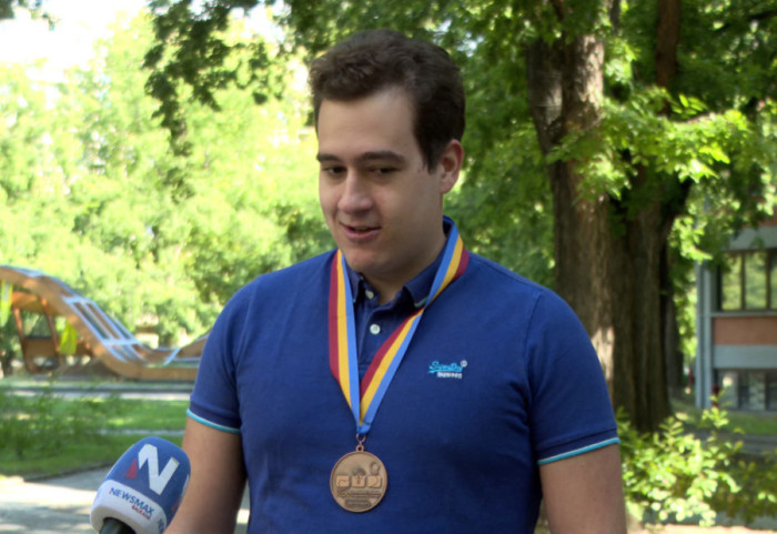 (VIDEO) Veliki uspeh srpskih studenata: Prva bronza za Srbiju na univerzitetskom takmičenju u programiranju